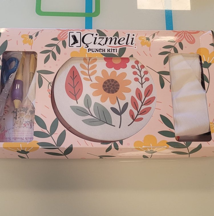 Punch kiti, çizmeli