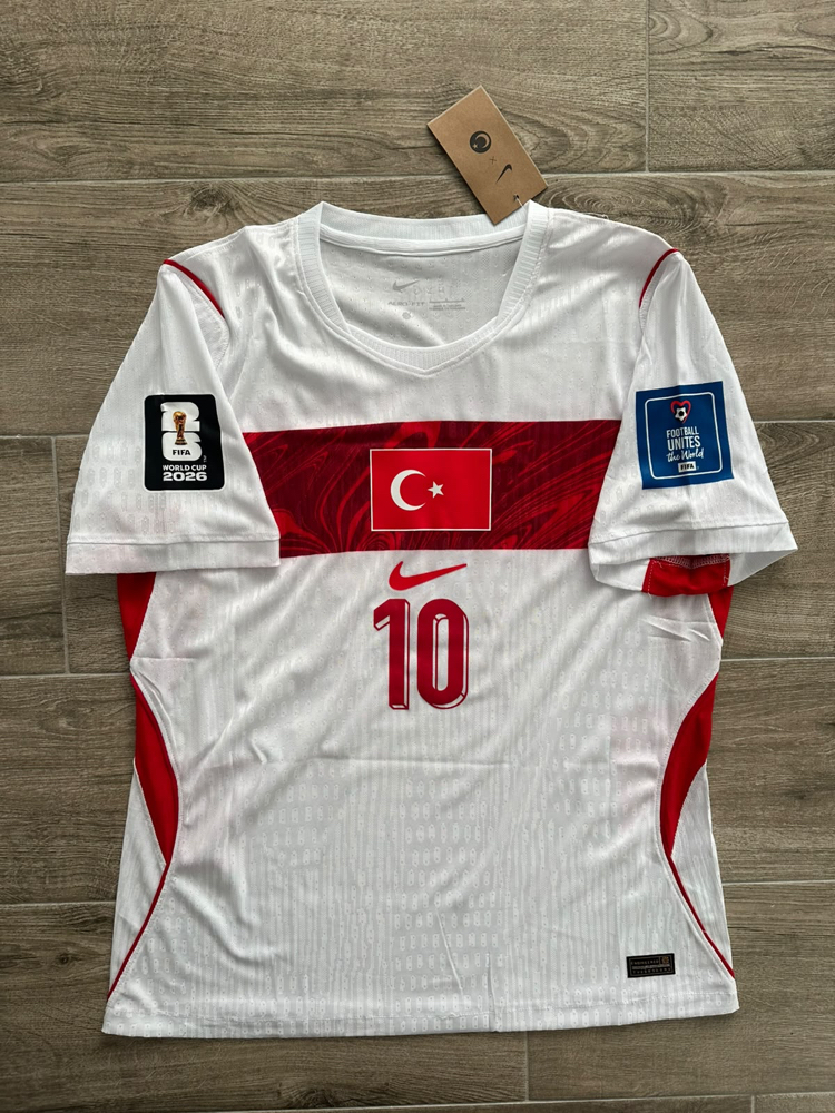 Türkiye Milli Takım 2026 Deplasman Profesyonel “Hakan Çalhanoğlu” Maç Forması 