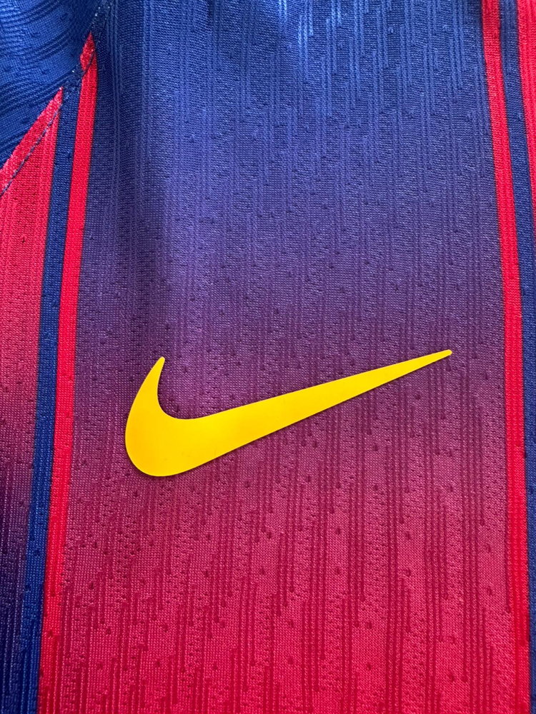 Barcelona 2025-2026 İç Saha “İsimsiz” Forması