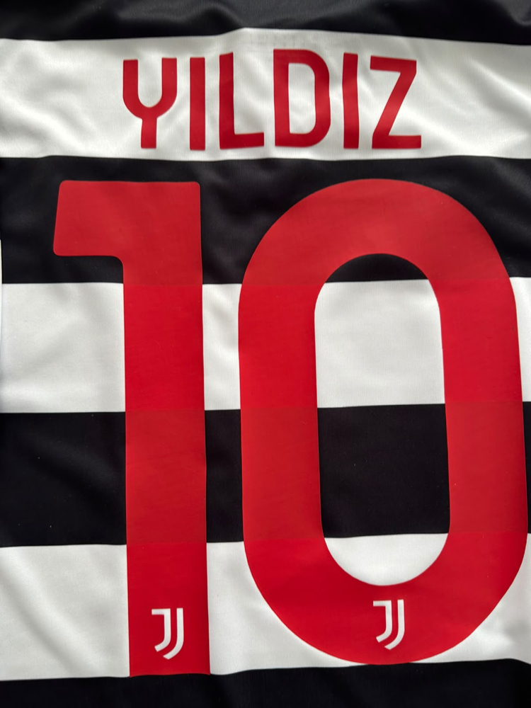 Juventus 2026-2027 4. Kenan Yıldız Forması