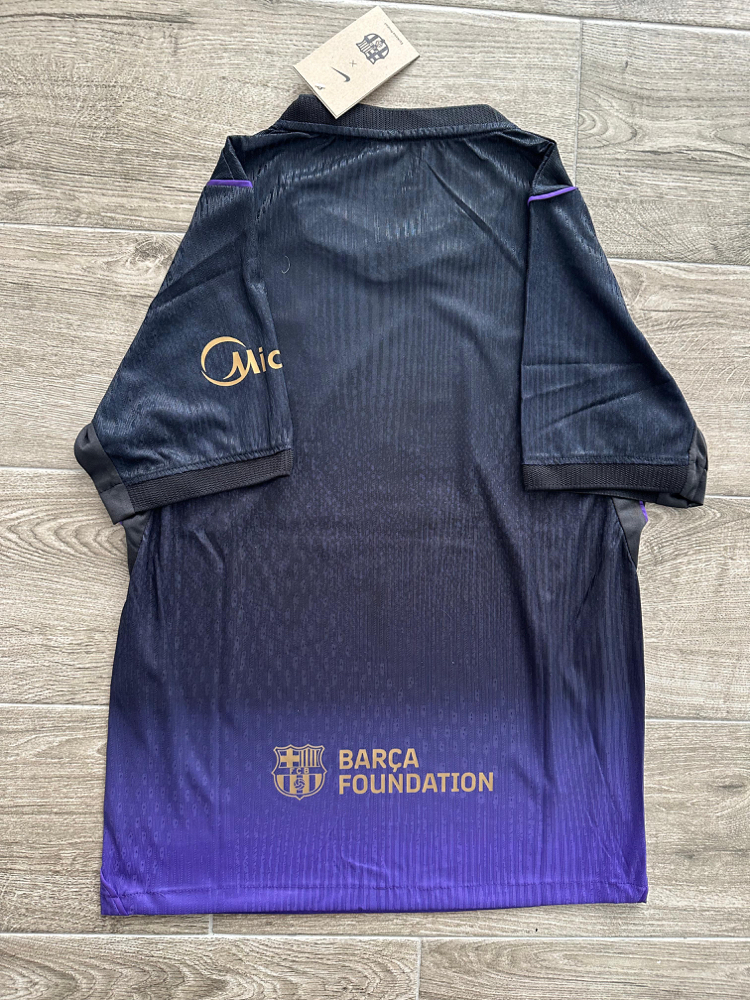 Barcelona 2026-2027 Deplasman Forması