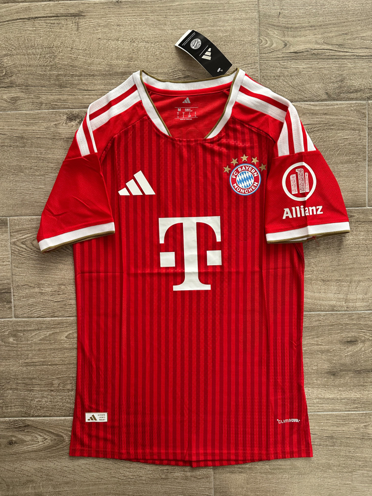 Bayern Münih 2026-2027 İç Saha Forması