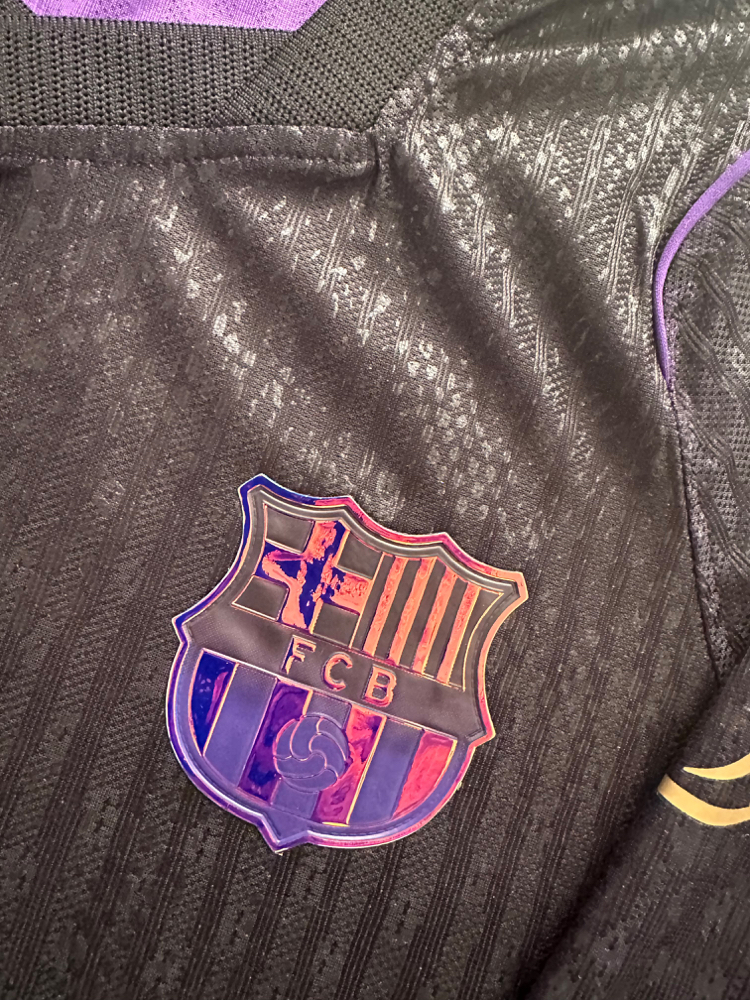 Barcelona 2026-2027 Deplasman Forması