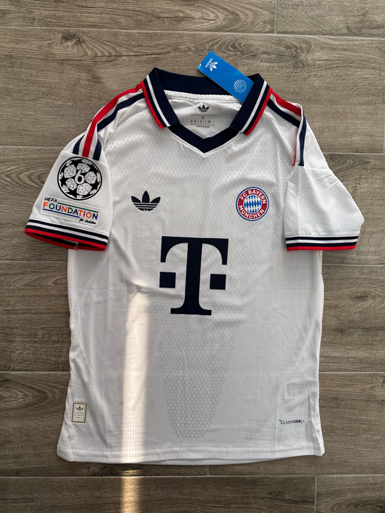 Bayern Münih 2026-2027 Deplasman Şampiyonlar Ligi Kane Forması