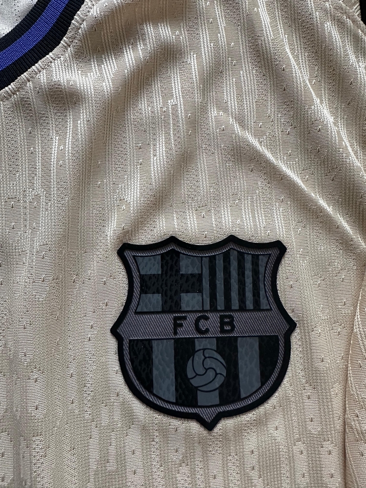Barcelona 2025-2026 Deplasman “İsimsiz” Forması