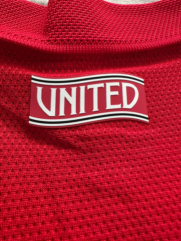Manchester United 2026-2027 İç Saha