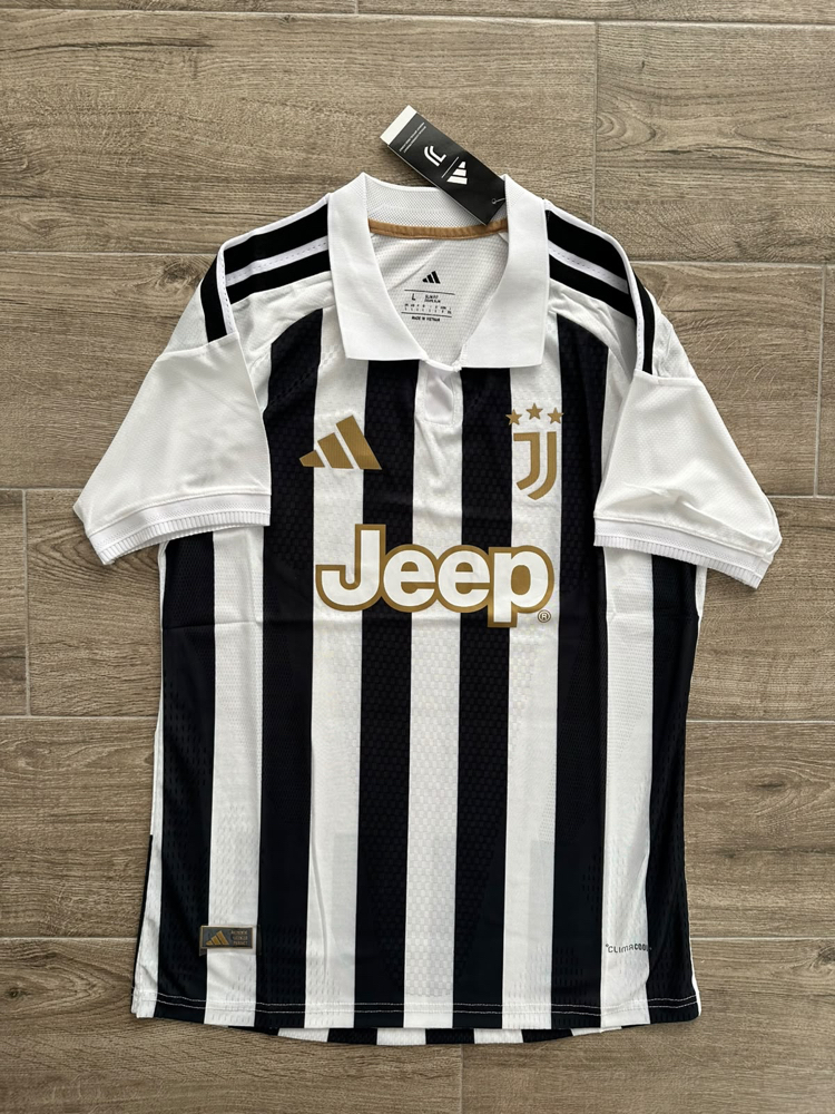 Juventus 2026-2027 İç Saha Forması
