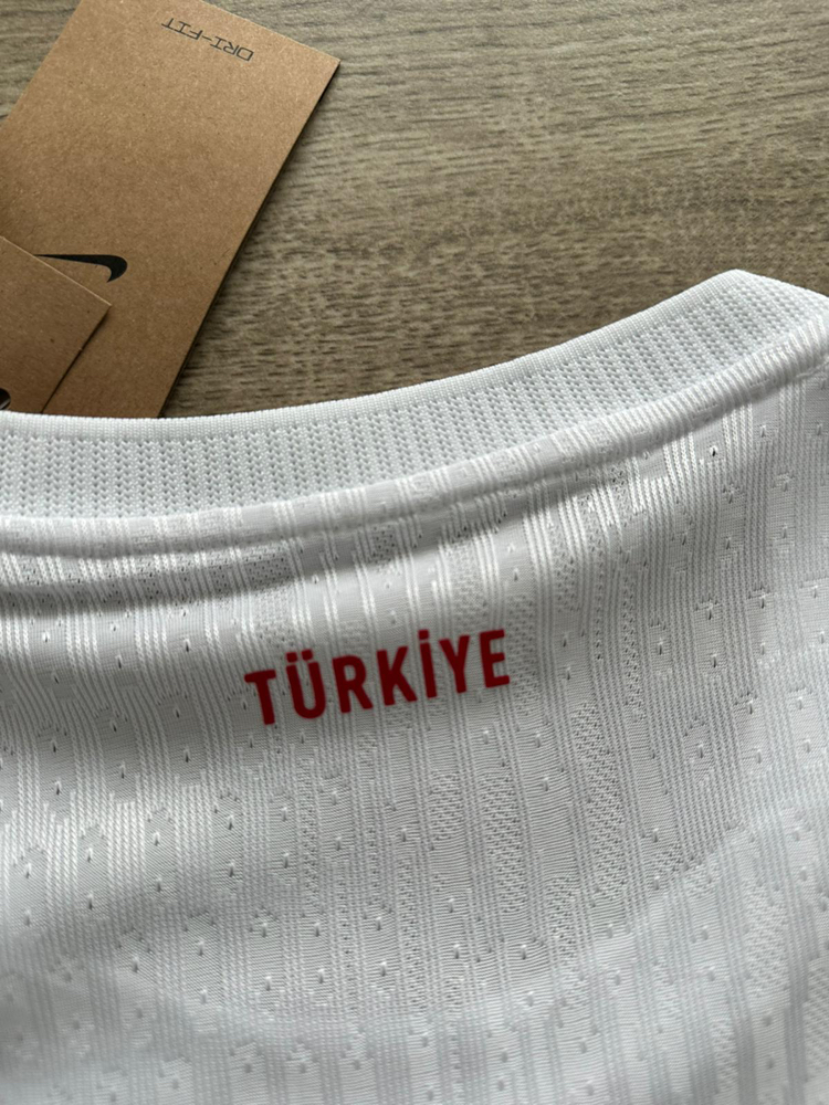 Türkiye Milli Takım 2026 Deplasman Profesyonel “Kenan Yıldız” Maç Forması 
