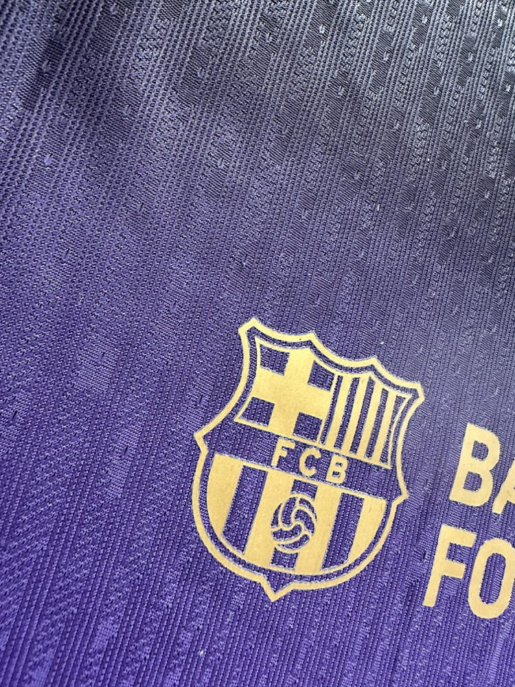 Barcelona 2026-2027 Deplasman Forması