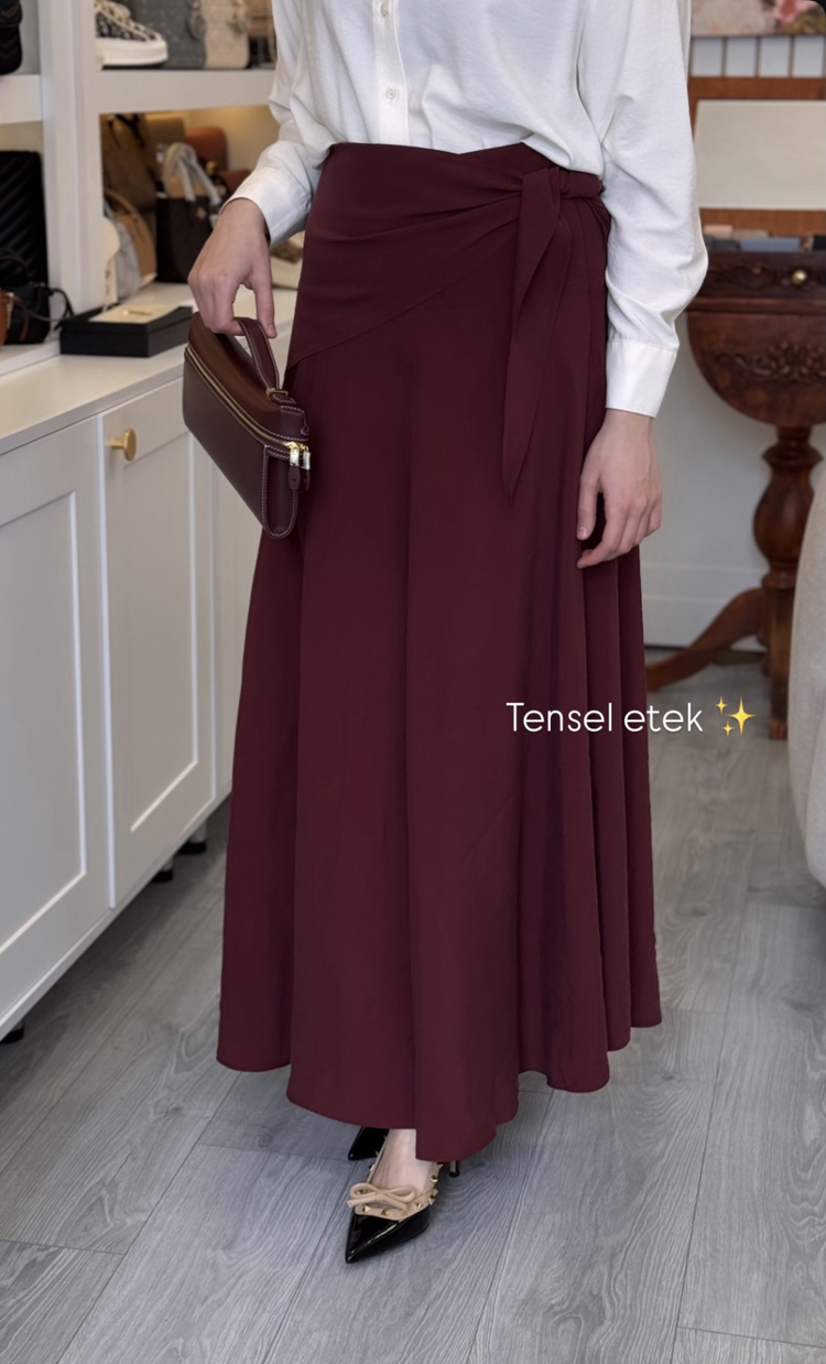 Fular aksesuarlı tensel etek