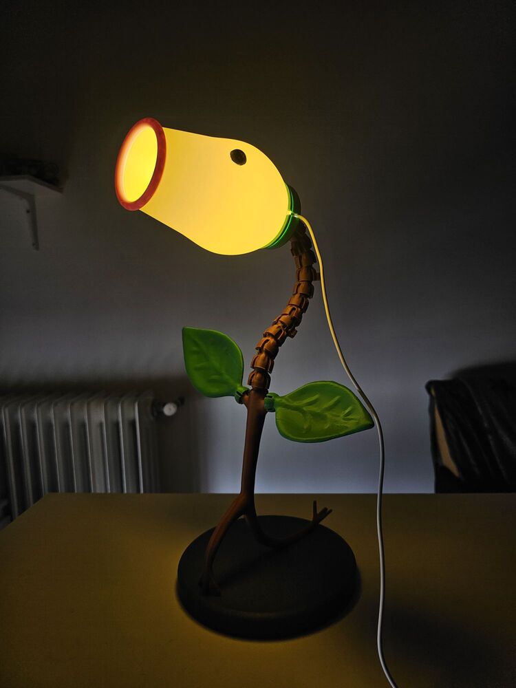 Bellsprout Figürlü Lamba