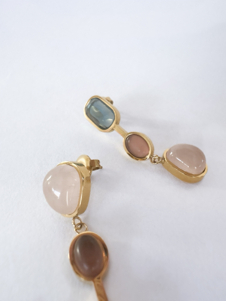 Tatlong Bato Küpe ~ Gold
