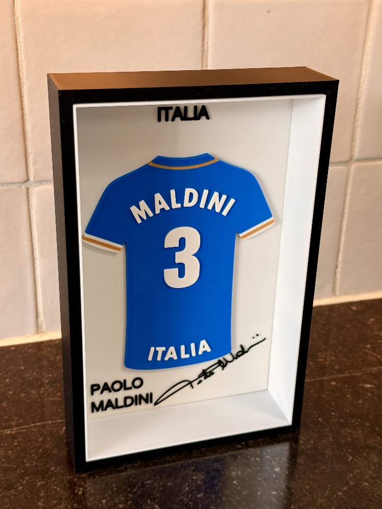 Paolo Maldini İtalya Milli Takım Özel Tasarım 3 Boyutlu (3D) Premium Çerçeve Forma