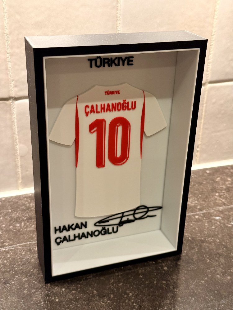 Hakan Çalhanoğlu Türkiye Milli Takım Özel Tasarım 3 Boyutlu (3D) Premium Çerçeve Forma