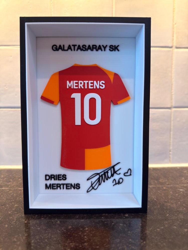 Dries Mertens Galatasaray SK Özel Tasarım 3 Boyutlu (3D) Premium Çerçeve Forma