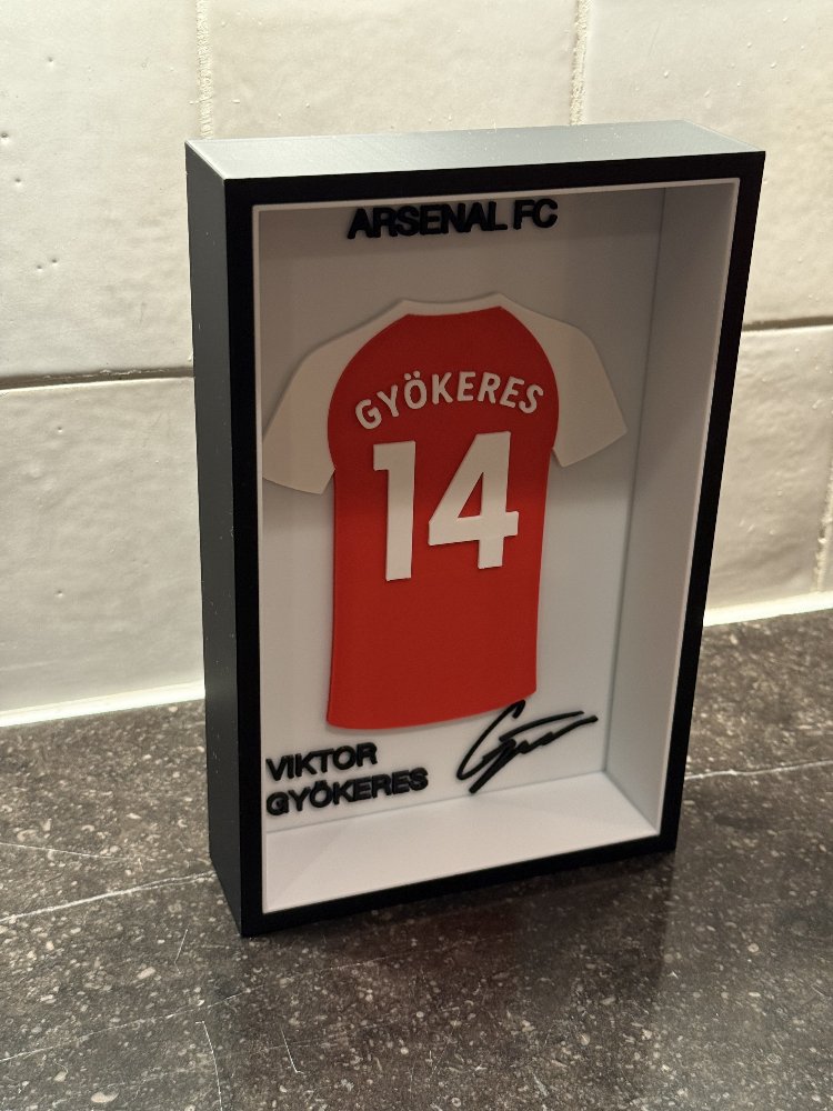 Viktor Gyökeres Arsenal FC Özel Tasarım 3 Boyutlu (3D) Premium Çerçeve Forma