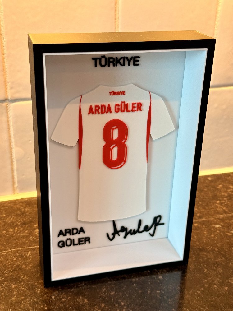 Arda Güler Milli Takım Hatırası - 3D İmzalı Tasarım