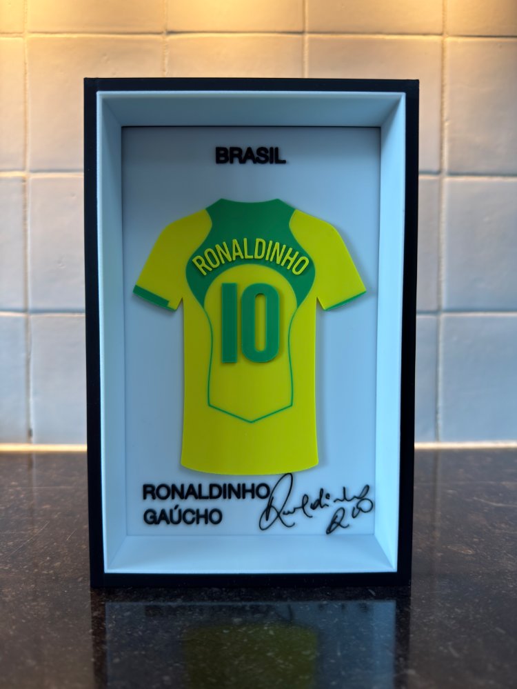 Ronaldinho Gaúcho Brezilya Milli Takım Özel Tasarım 3 Boyutlu (3D) Premium Çerçeve Forma