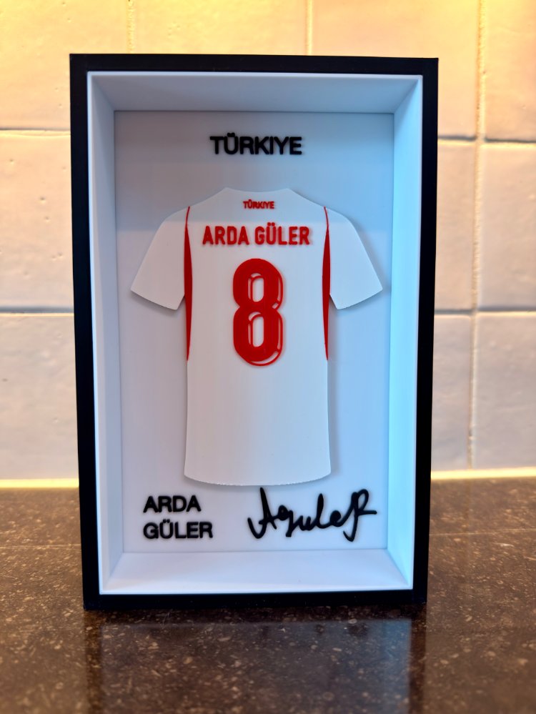Arda Güler Milli Takım Hatırası - 3D İmzalı Tasarım