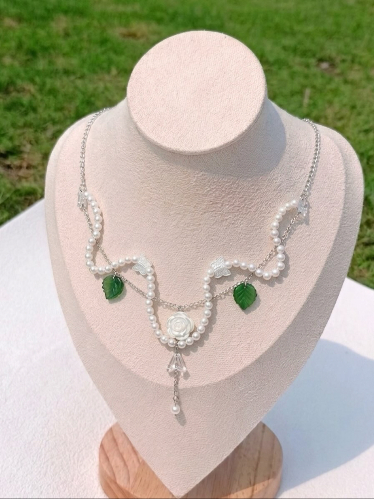 White Pearl Valley Kolye 