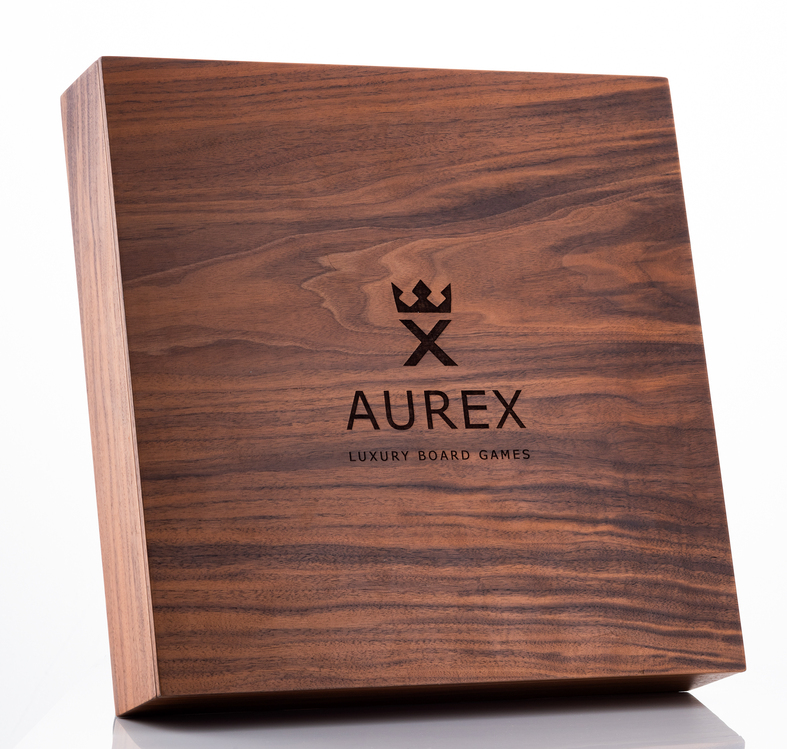 Aurex Imperium Lüks Satranç Takımı – El Yapımı Ceviz Kaplama, Kristal Cam ve Krom