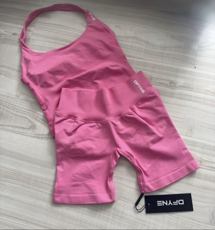 BLOSSOM HALTER TOP & SHORTZ TAKIM