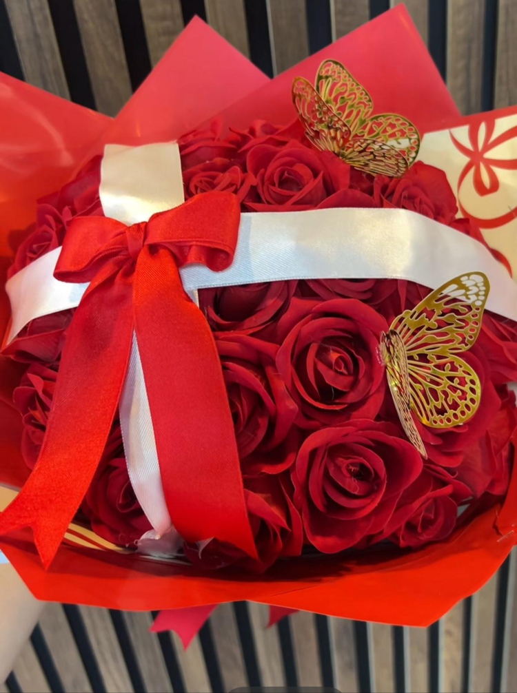 30,lu gül Buket’i