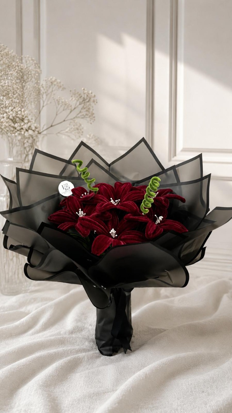 7 li Bordo Lilyum Buket