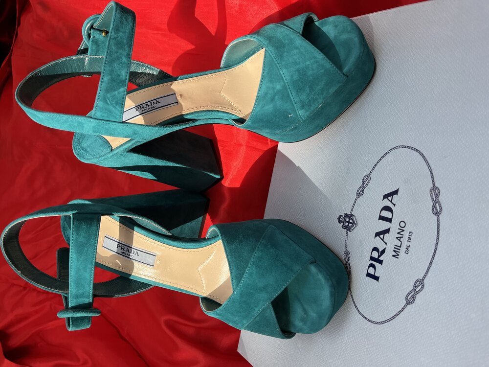 PRADA 