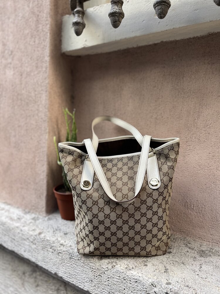 Gucci Çanta 