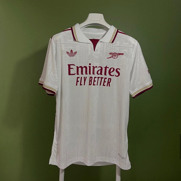 2025-26 Arsenal Alternatif Dış Saha Beyaz X İsimsiz Jersey