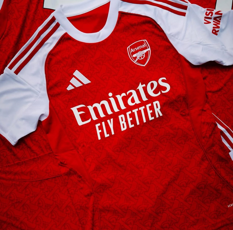 2025-26 Arsenal İç Saha X Gyökeres 14