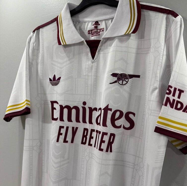 2025-26 Arsenal Alternatif Dış Saha Beyaz X İsimsiz Jersey
