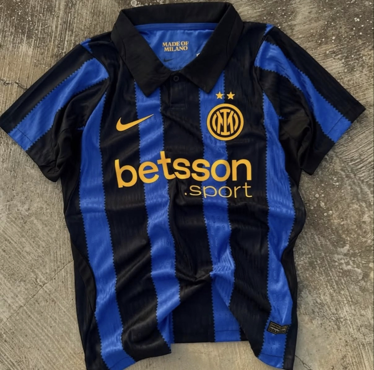 2026-27 İnter İç Saha Yakalı Kabartma Logo X Jersey