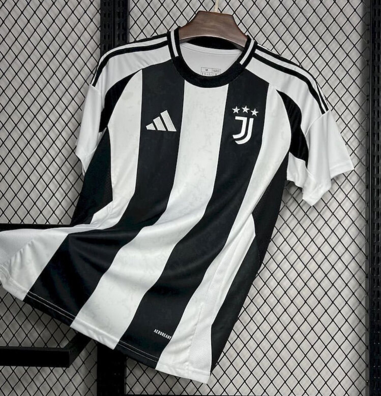 2024-25 Juventus İç Saha 