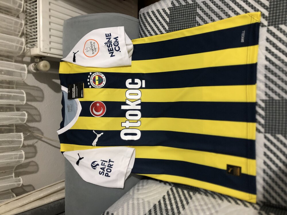 Fenerbahçe 23-24 Sezonu Forması