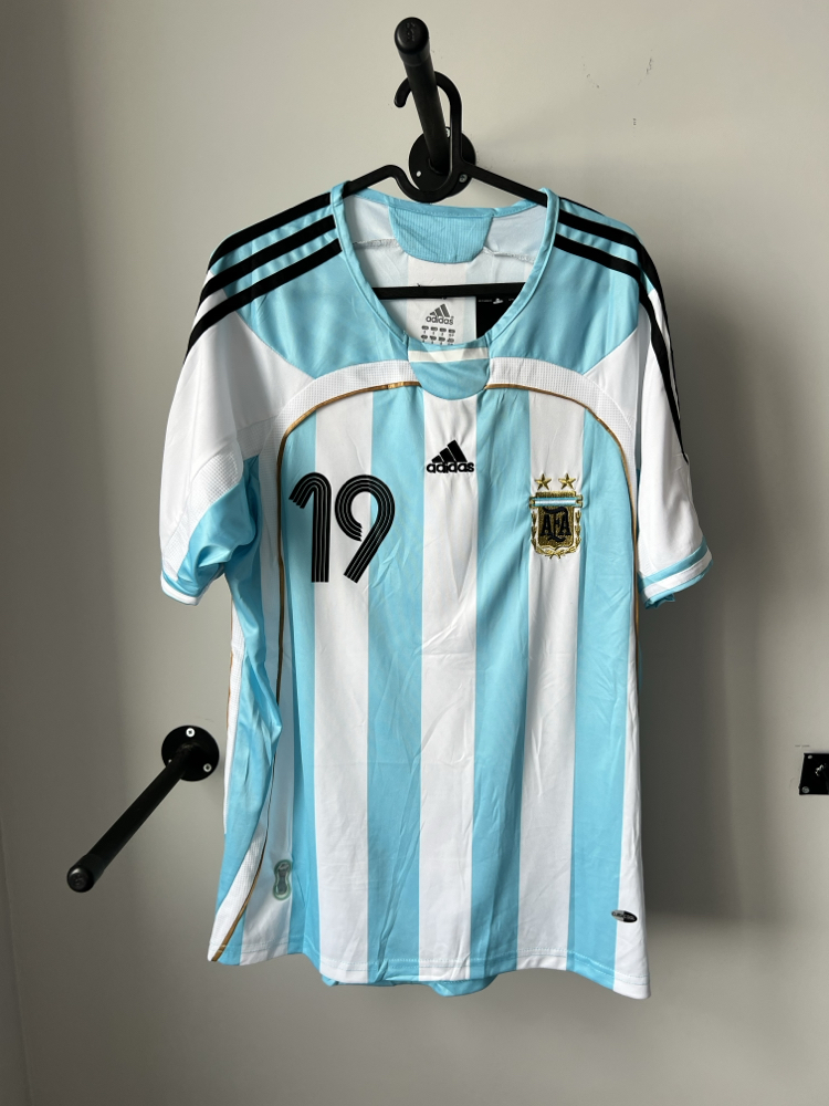 RETRO ARJANTİN 2006 LİONEL MESSİ MAÇ FORMASI 