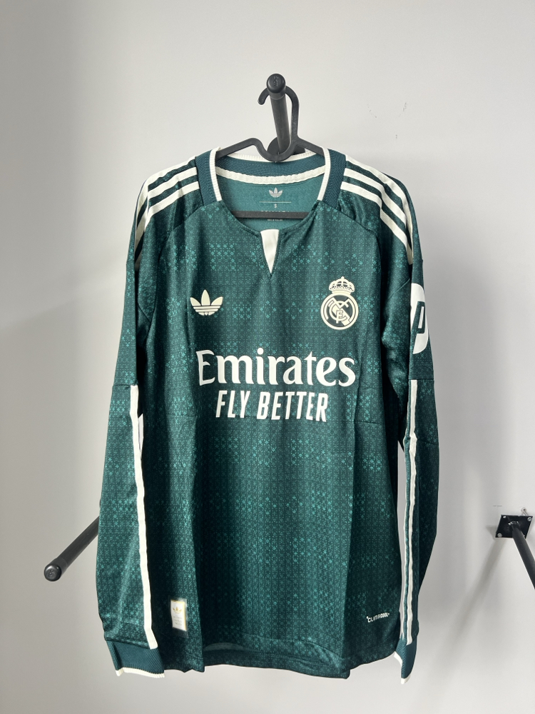 REAL MADRİD 26/27 DEPLASMAN UZUN KOL FORMA 
