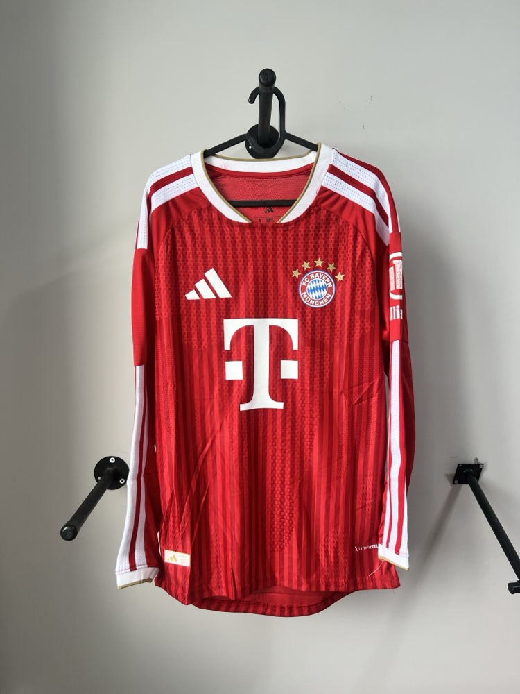 BAYERN MÜNİCH 26/27 UZUN KOL MAÇ FORMASI 
