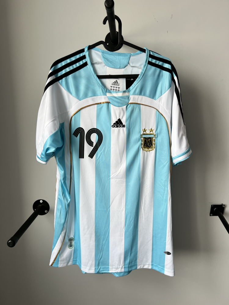RETRO ARJANTİN 2006 LİONEL MESSİ MAÇ FORMASI 