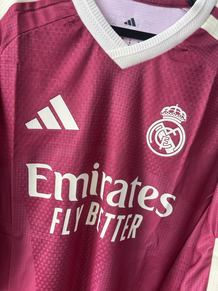 REAL MADRİD 26/27 UZUN KOL MAÇ FORMASI 