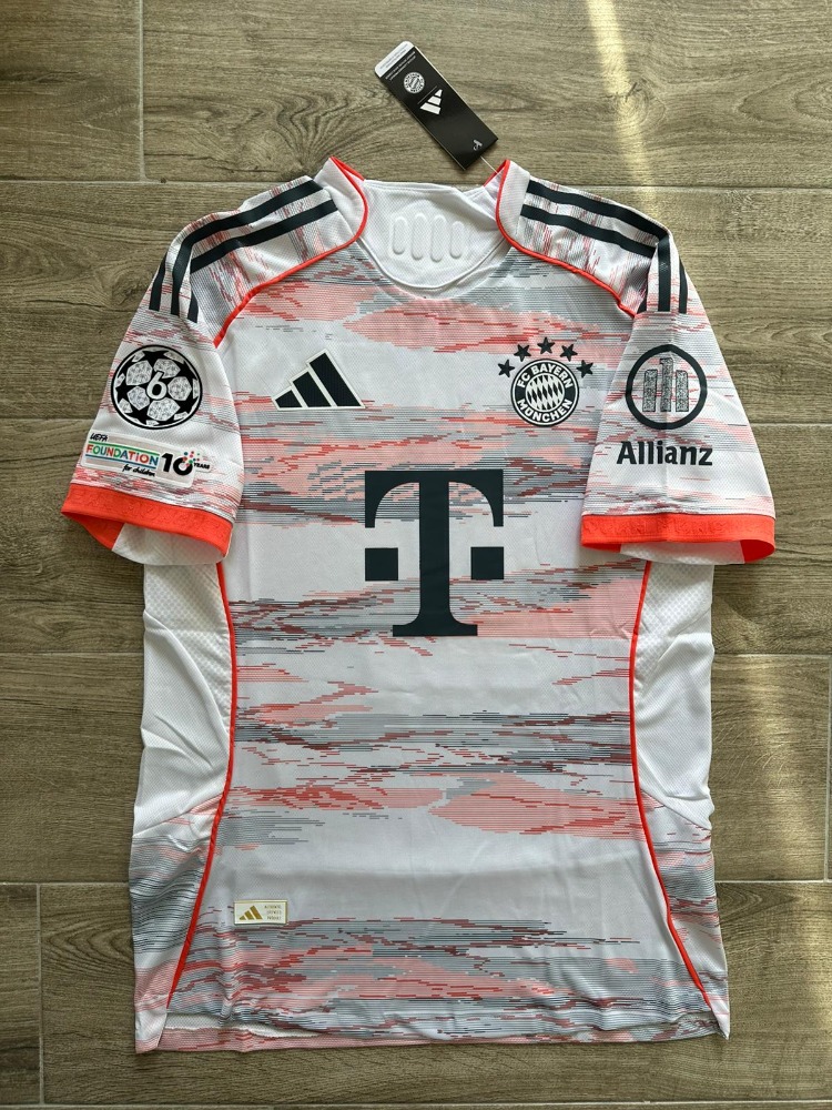 Bayern Münih 2025-2026 Deplasman Michael Olise Forması