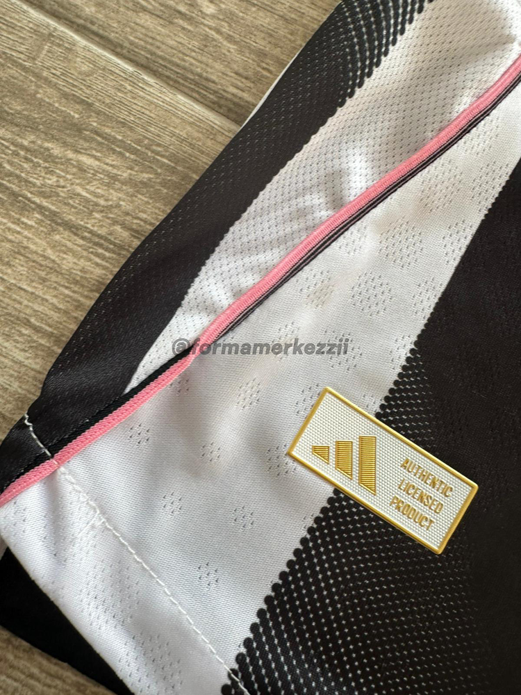 Juventus 2025-2026 İç Saha Maç Forması 
