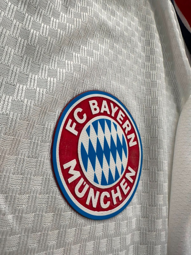 Bayern Münih 2026-2027 Deplasman Maç Forması