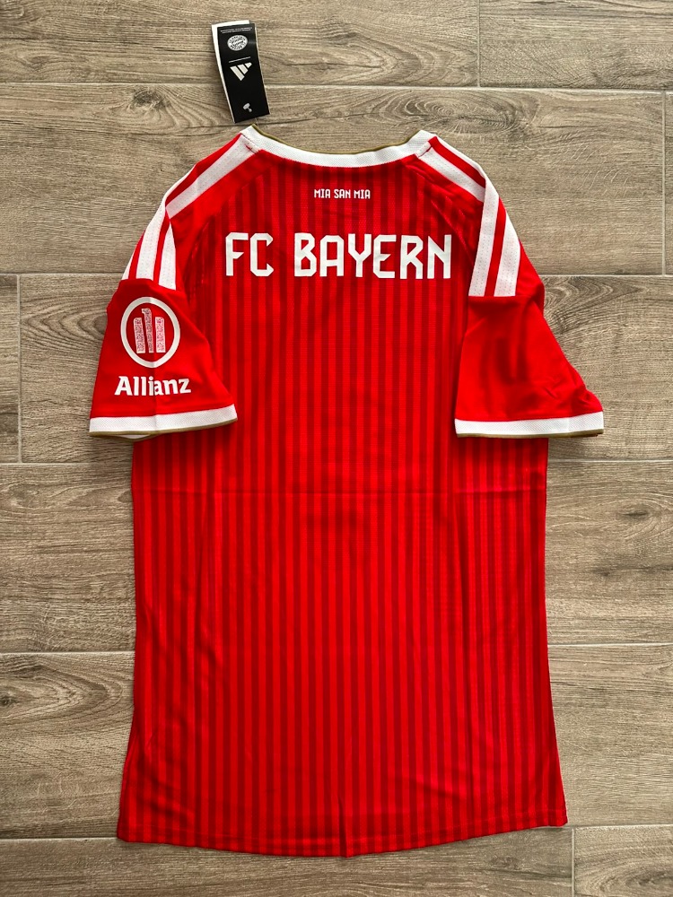 Bayern Münih 2026-2027 İç Saha Maç Forması