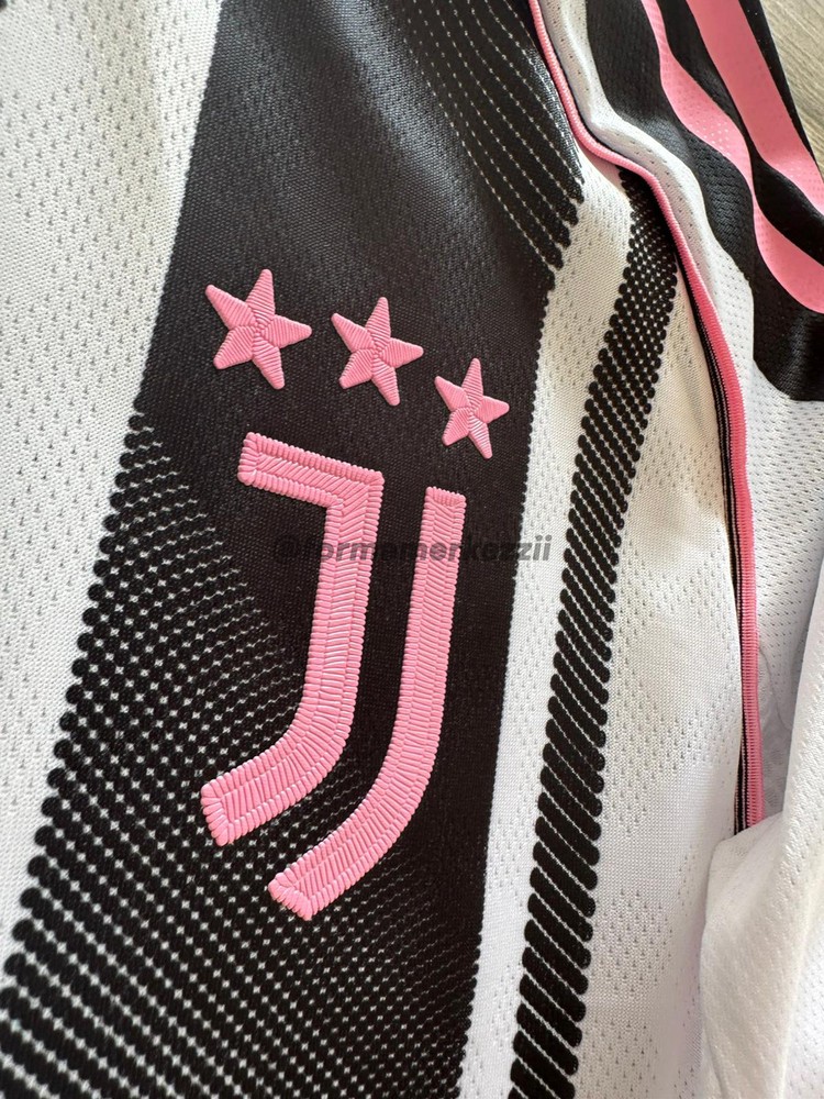 Juventus 2025-2026 İç Saha Maç Forması 