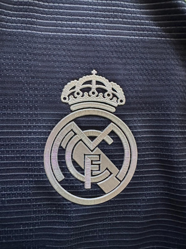 Real Madrid 2025-2026 Uzun Kollu Deplasman Maç Forması