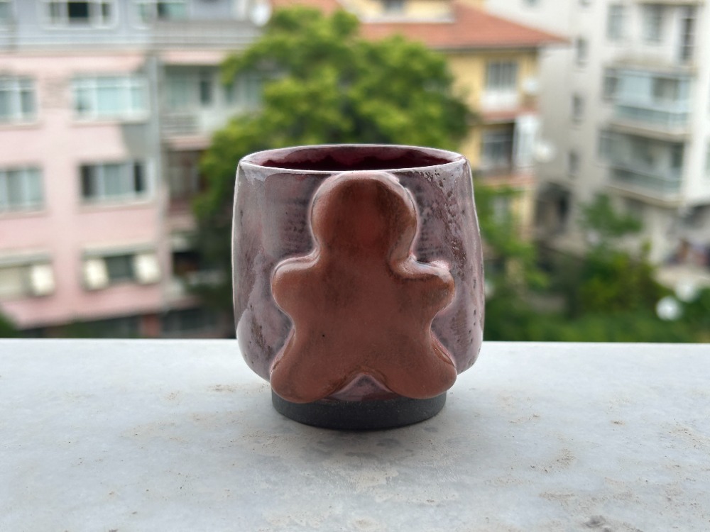 D&P 01 — Figure Cup