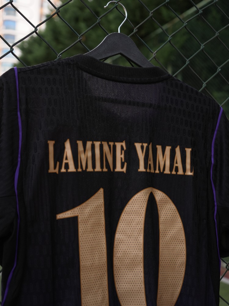 İhraç fazlası Barcelona 2026-27 Deplasman Siyah Lamine Yamal #10