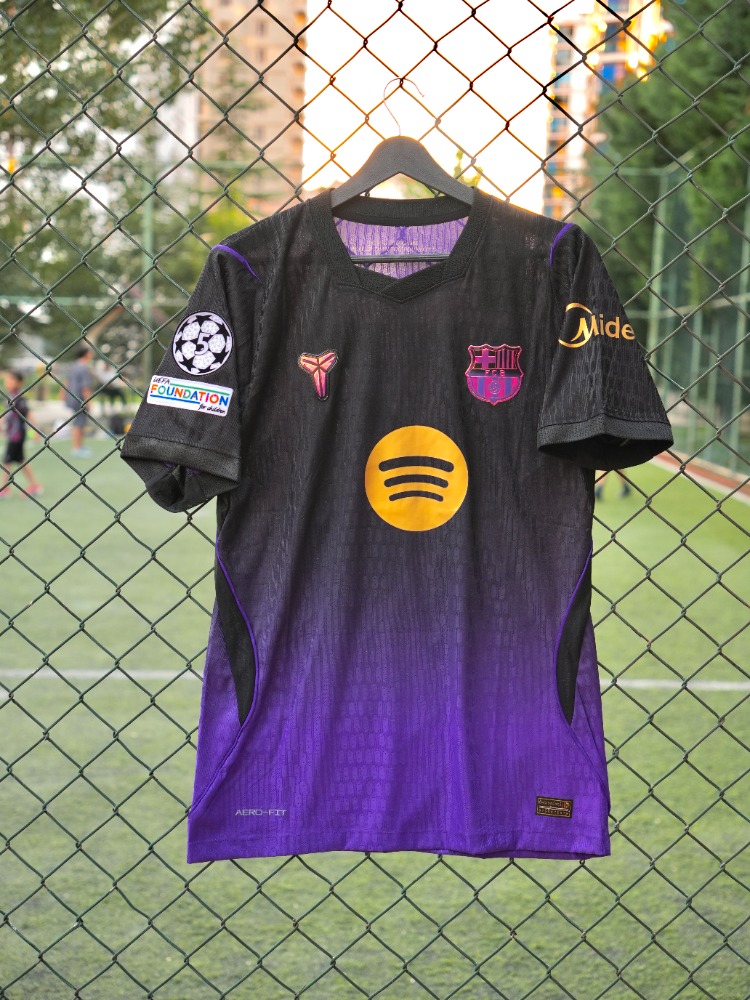 İhraç fazlası Barcelona 2026-27 Deplasman Siyah Lamine Yamal #10